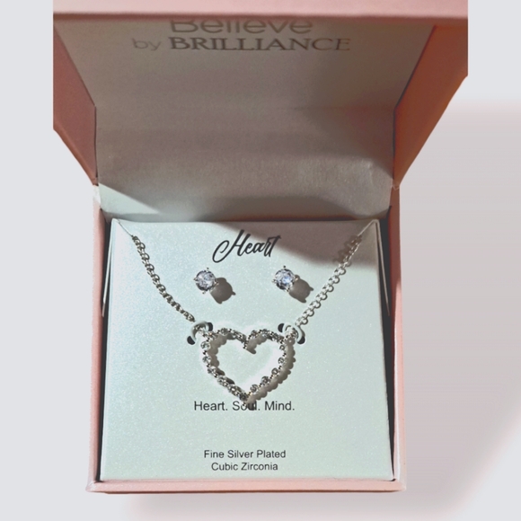 NWT BELIEVE IN BRILLIANCE Silver Plated Cubic Zirconia Heart Necklace Set 🤍🤍🤍 - Picture 1 of 9
